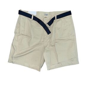 NWT IZOD Men’s Tan Shorts W/ Belt Size 38W